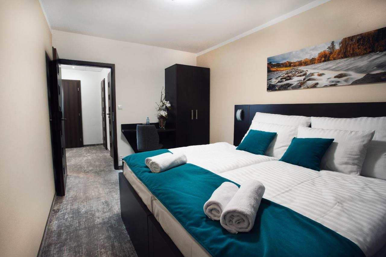 Hotel Crystal Kosice Exterior photo